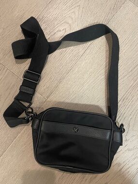 Black Lululemon Crossbody Bag with Adjustable Strap
